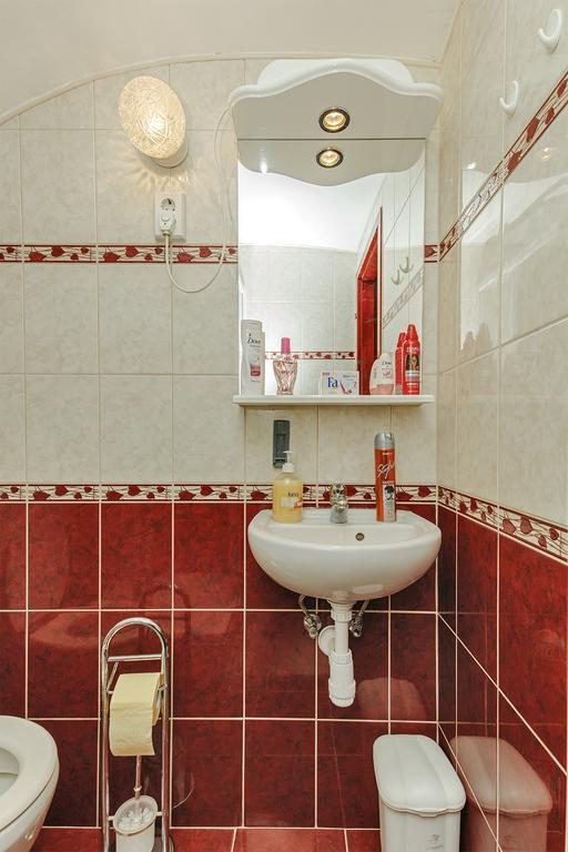 Barokk Vendeghaz Hotel Eger Buitenkant foto