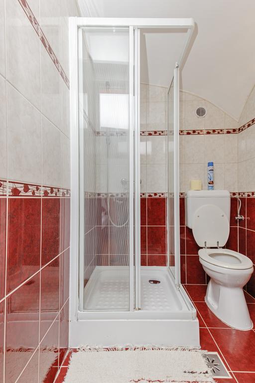 Barokk Vendeghaz Hotel Eger Buitenkant foto