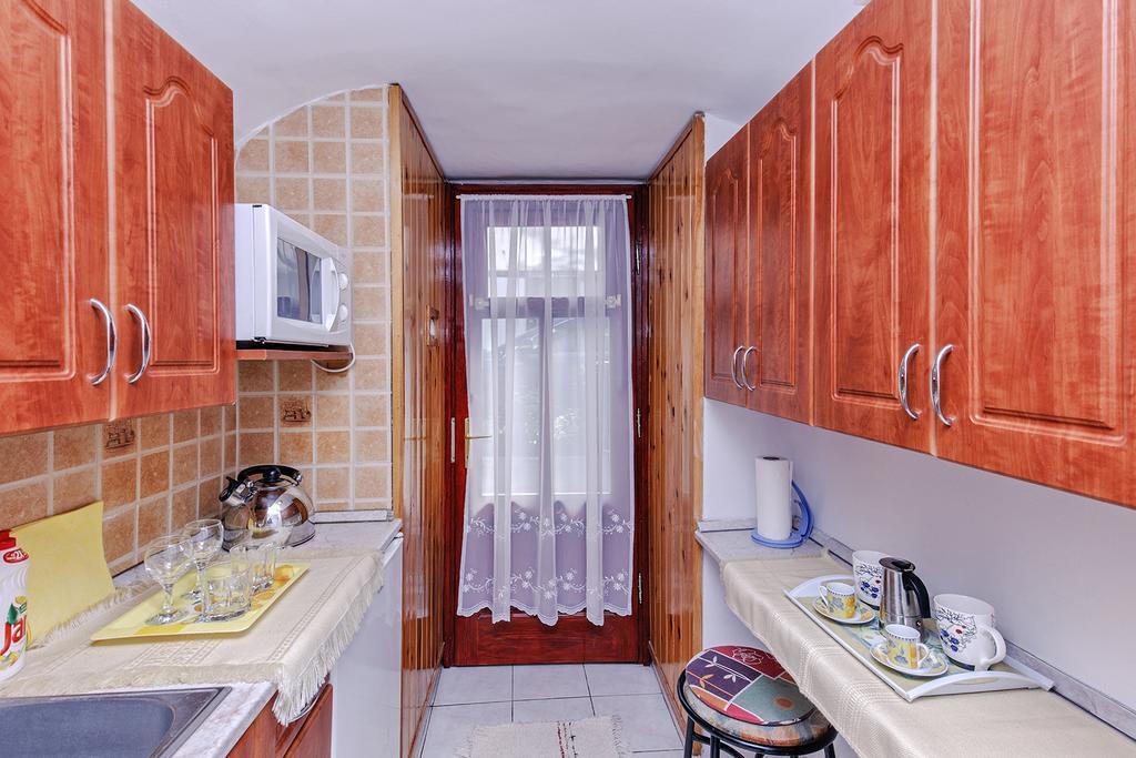 Barokk Vendeghaz Hotel Eger Buitenkant foto